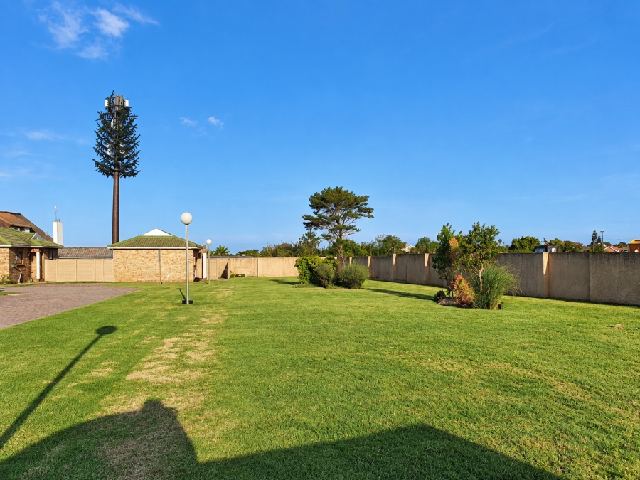 2 Bedroom Property for Sale in Sherwood Eastern Cape